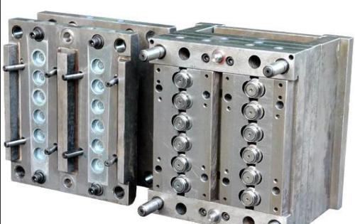 科翔模具為您分析，國內塑料模具行業(yè)存在的問題