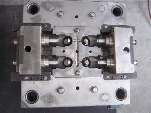 科翔模具告訴您，如何提高模具零配件加工質量？