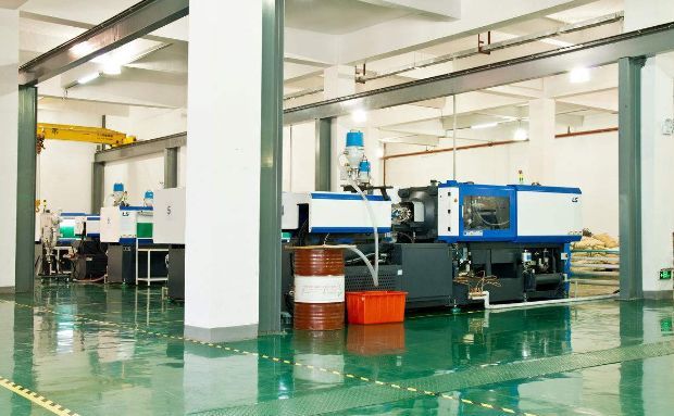 注塑模具成型制品，如果表面有裂紋該如何解決？